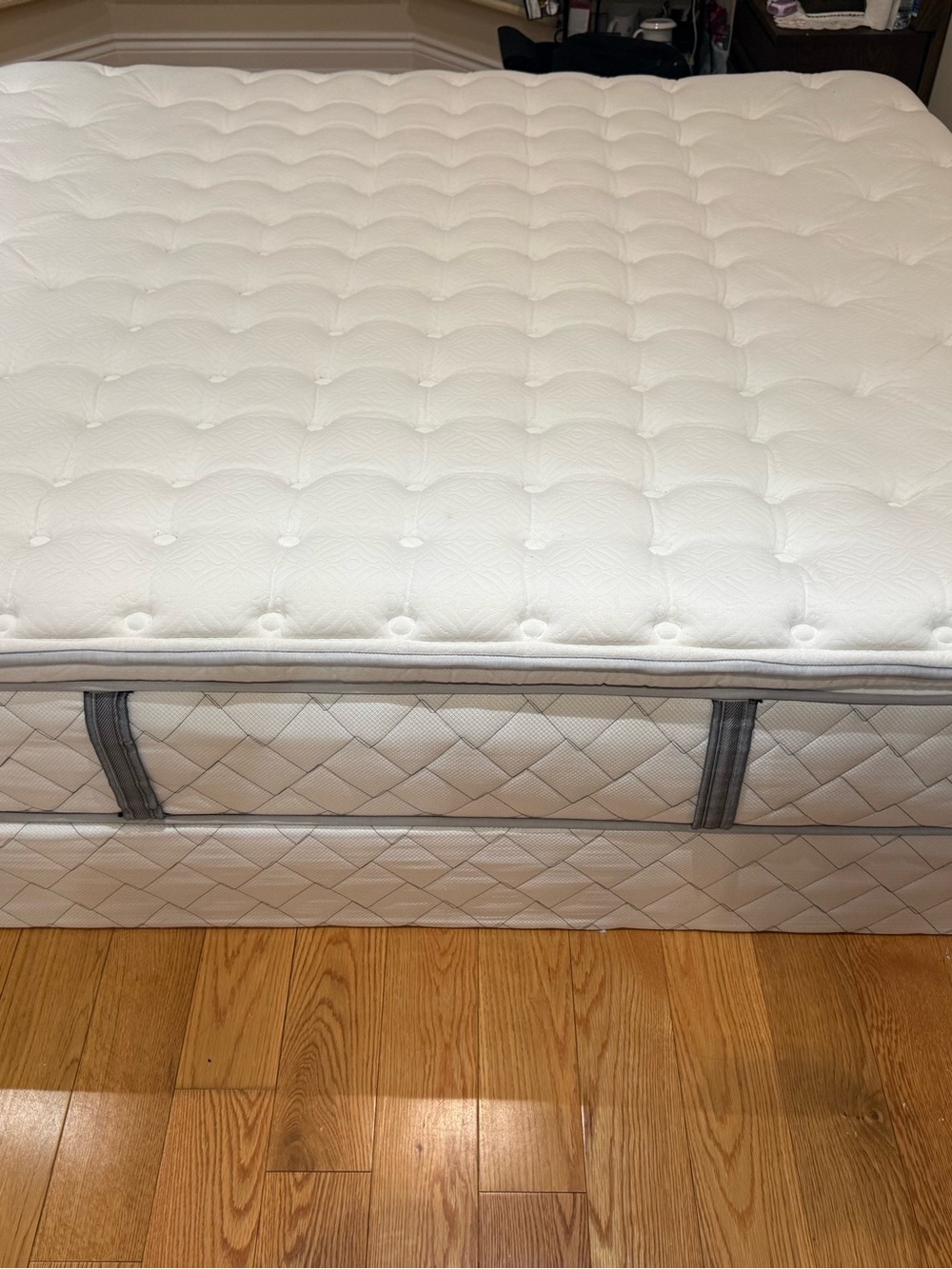 White Quilted Mattress Topper - Plush Comfort and Support